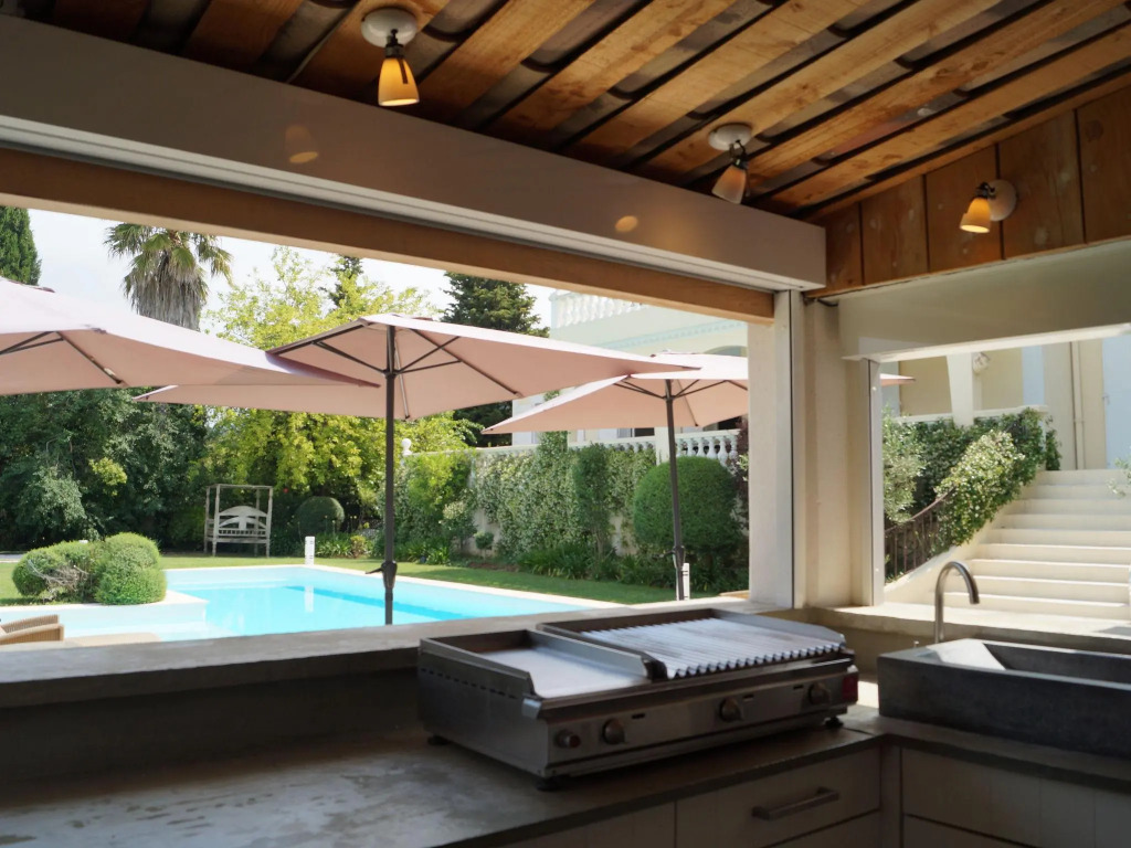 Stylish villa near Mougins with large, private pool and lovely outdoor kitchen