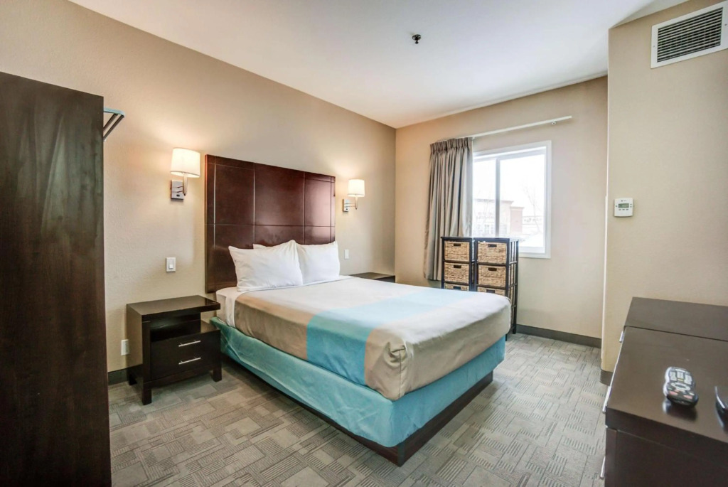Motel 6-Red Deer, AB