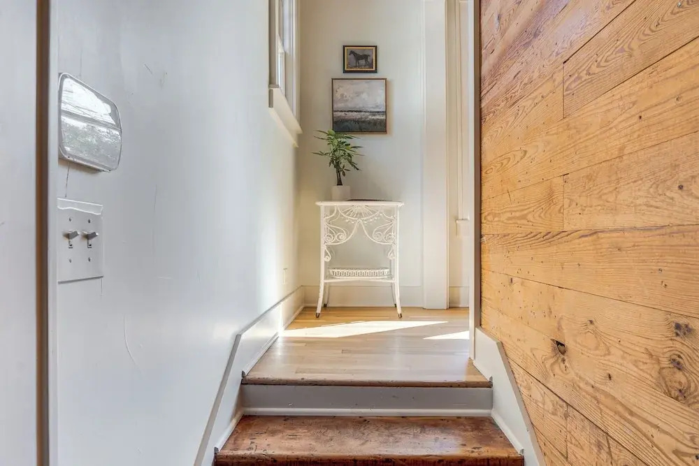Walk to Downtown Tyler! Updated Historic Apt