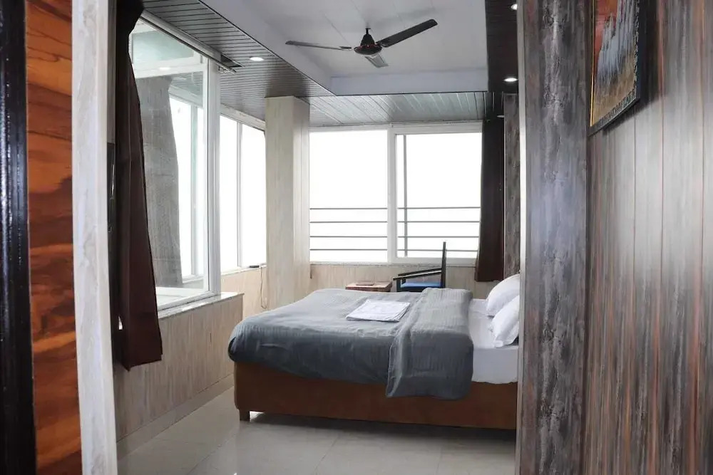 Mountain Retreat by 360 Degree