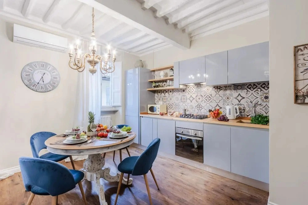 Apartment in Lucca Near Cathedral Square
