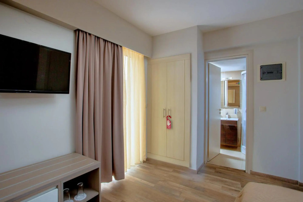 Irini Hotel