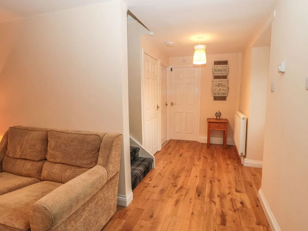 1 Plough Square