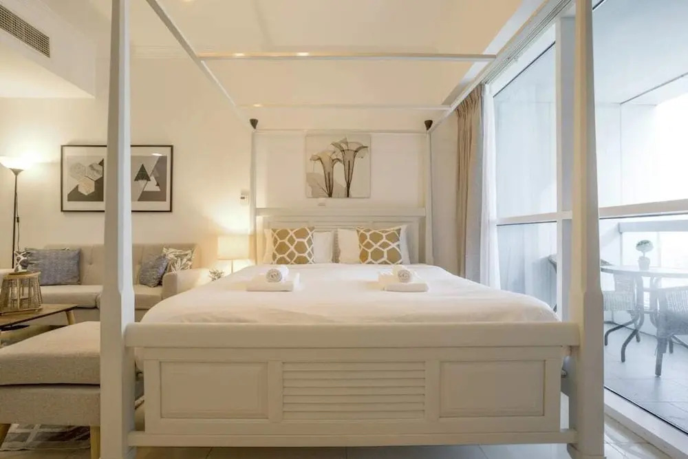 Elegant Apartment Close to The Metro!