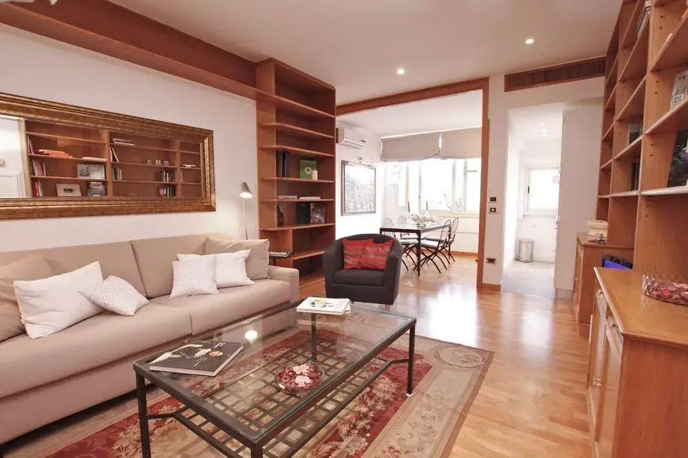 Sleep in Italy - SpanishSteps Apartments