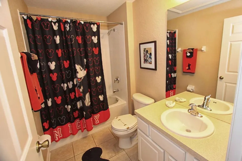 7669 Windsor Hills