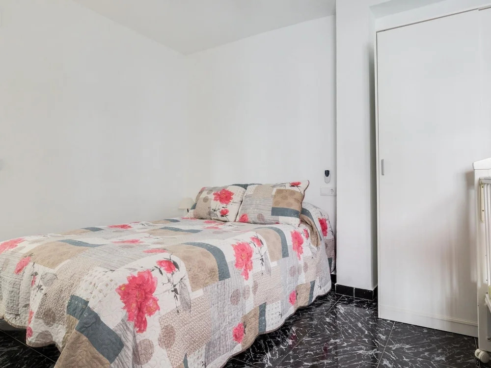 Modern Apartment in Córdoba Near Historical Monuments