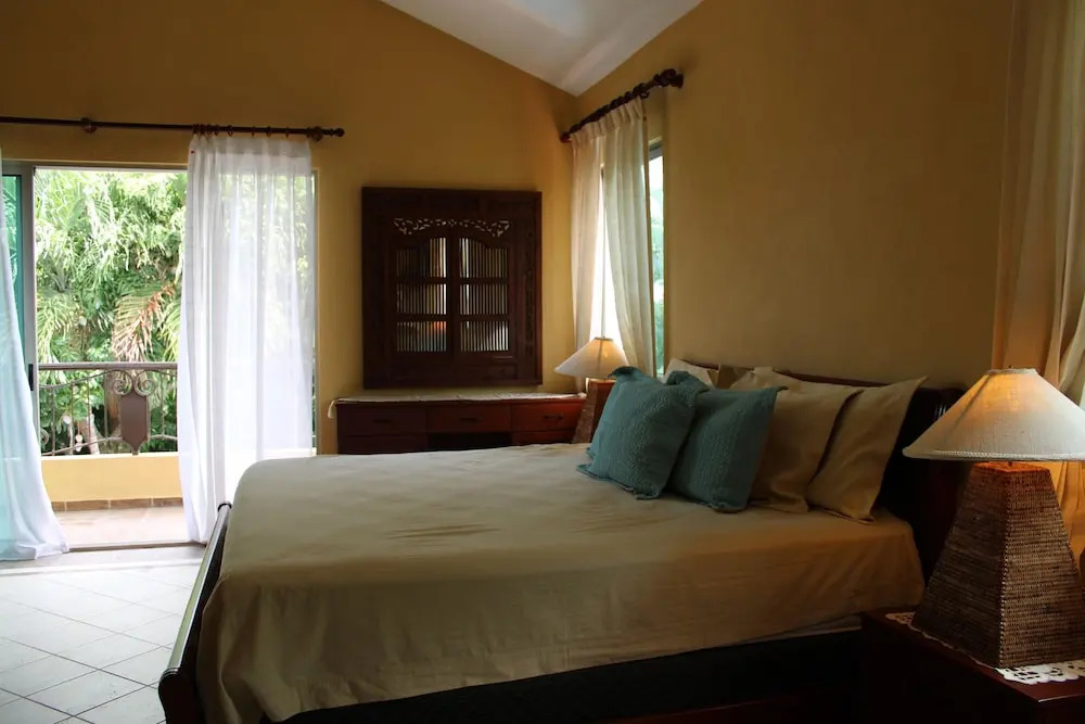 Villa Guavaberry