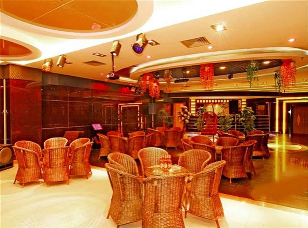 Adange Hotel