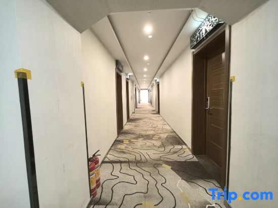 Renhe Hotel
