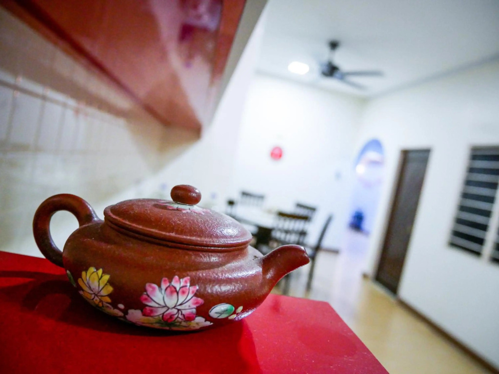 Gather Here 62 5BR Town Center 5 Rooms