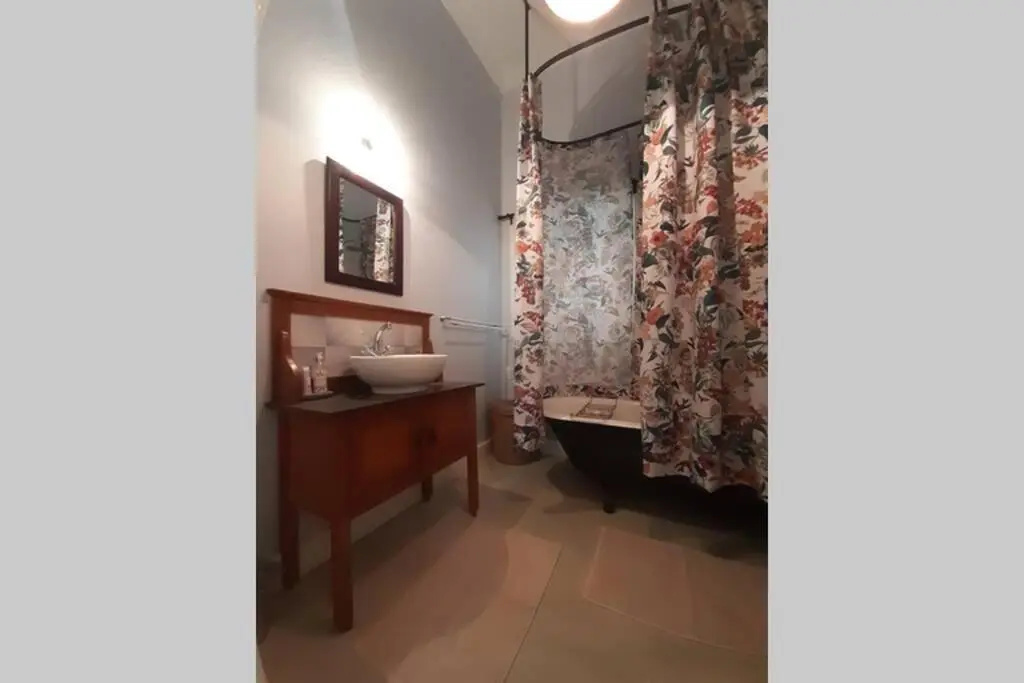 House No1