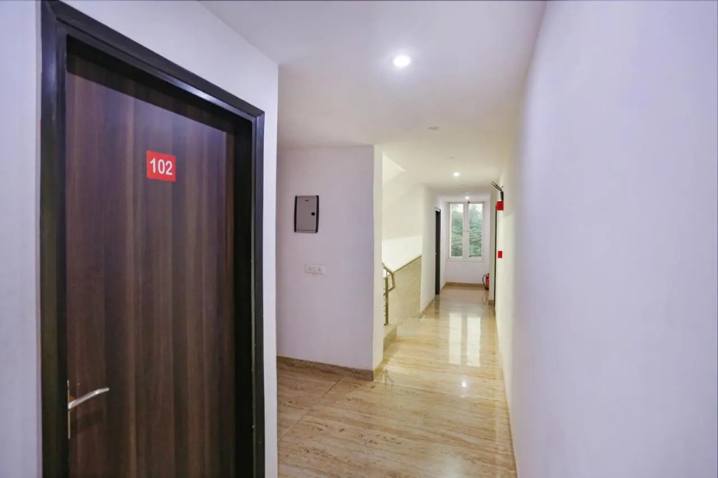 FabHotel Taj Home Stay