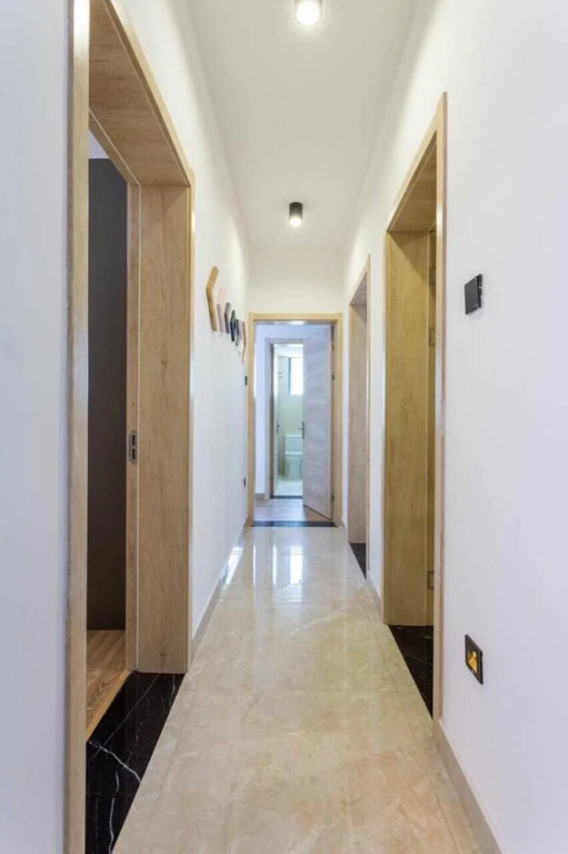 Stay.Plus Splash of Glam Lavington