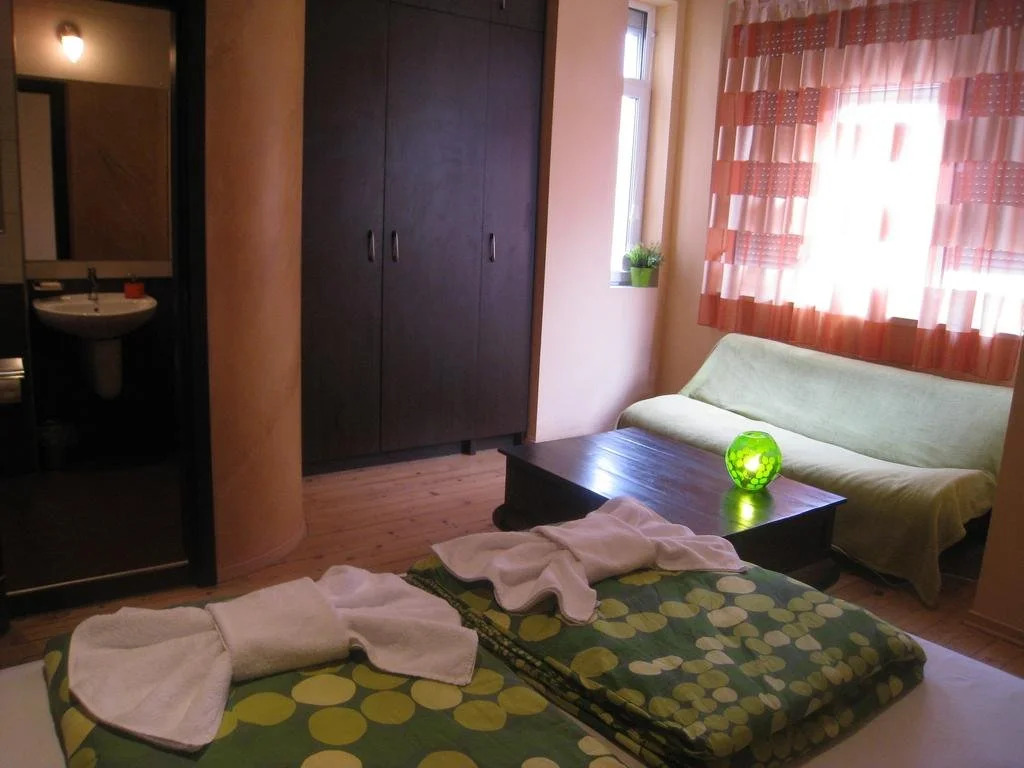 Elegance on a Budget - Rooms for Rent in Sofia Center