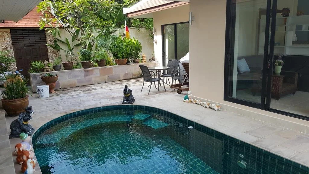 Baan Sanom