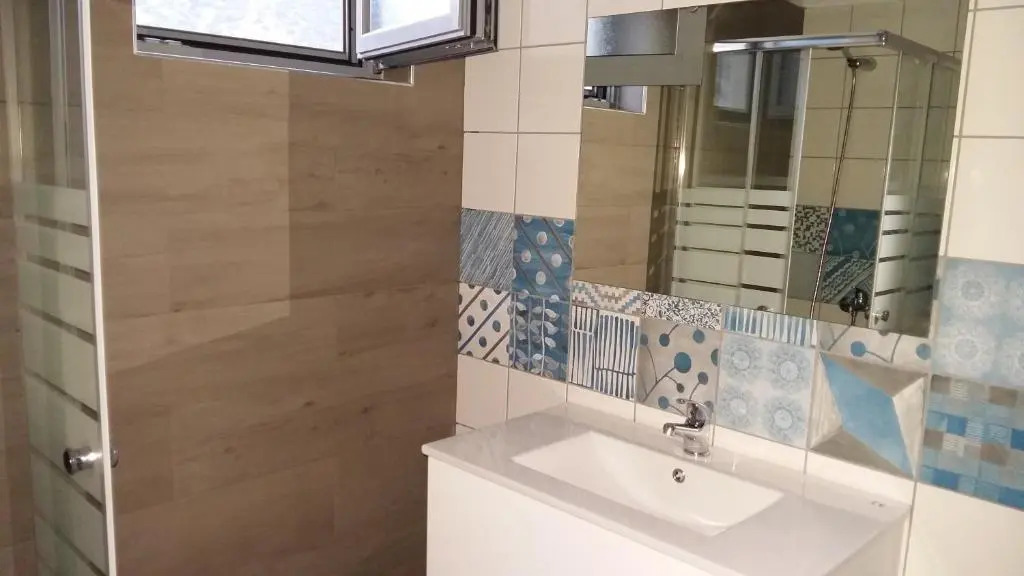 Previllage RED Apartment
