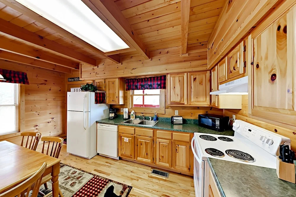 308 Elk Cove Way Cabin 2 Bedrooms 2 Bathrooms Cabin