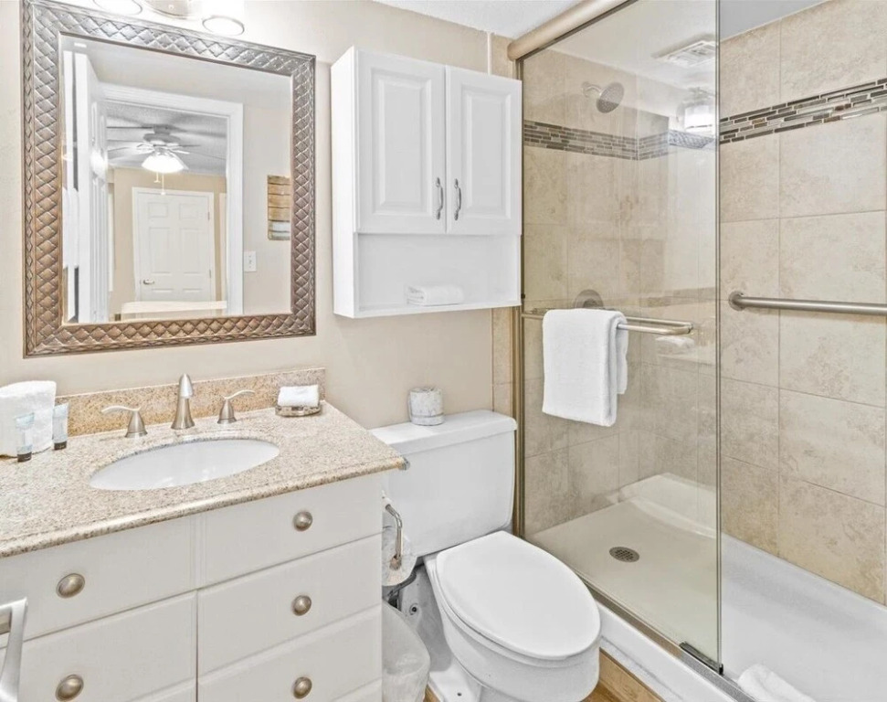 Holiday Surf And Racquet Club 610 2 Bedroom Condo by Redawning