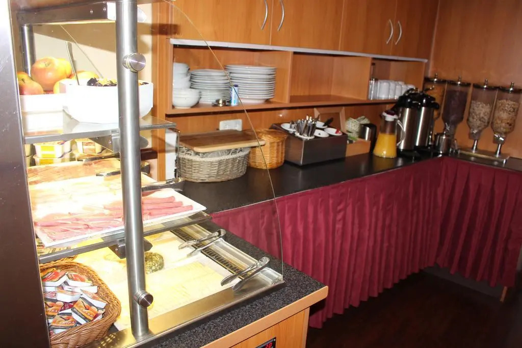 Altan Hotel