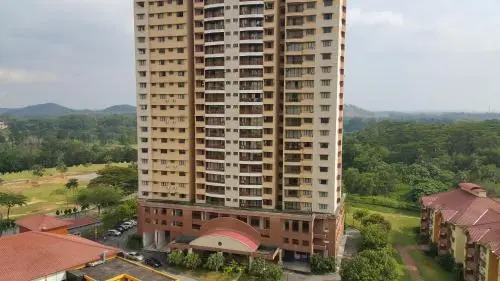 AFamosa Condo DSavoy, Slumber Family Homestay Mslim guest only