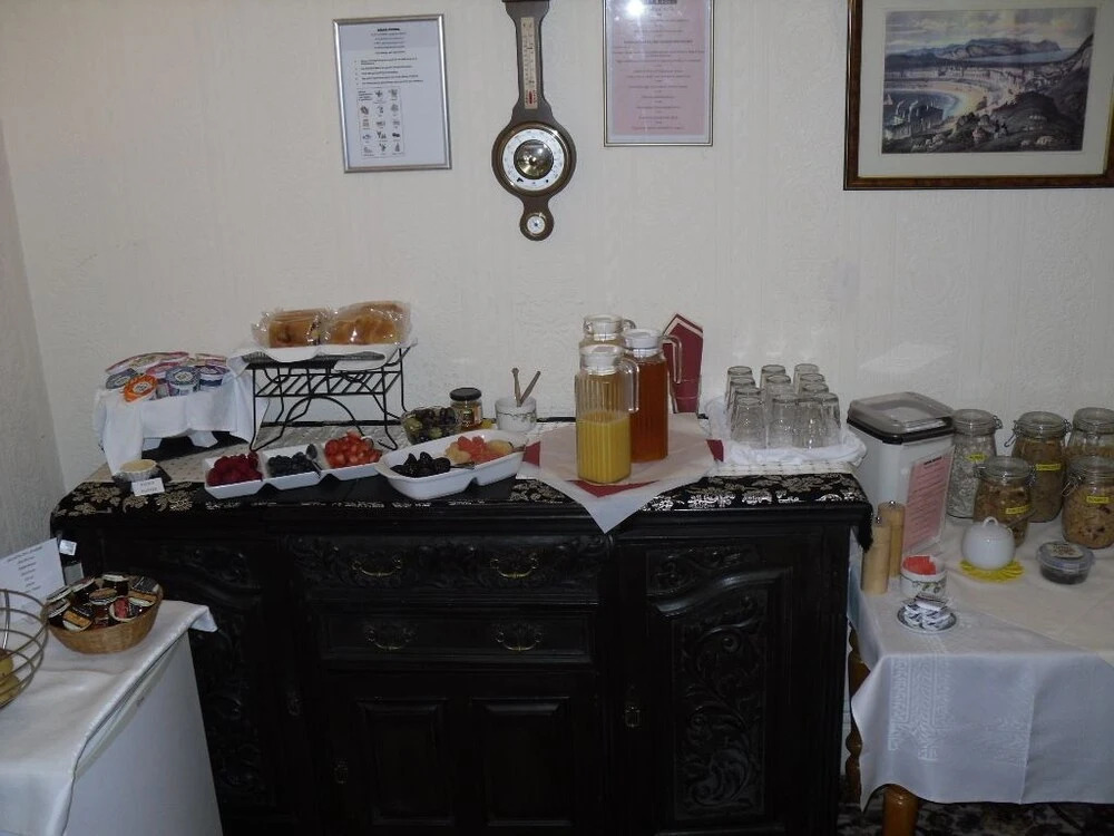 Agar House