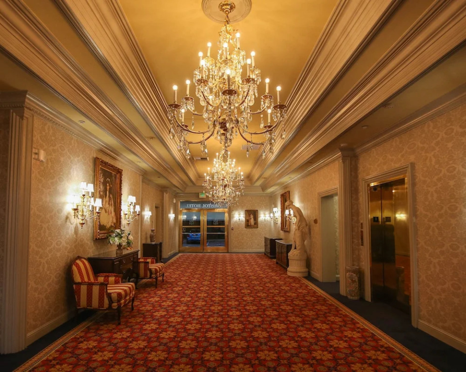 Bristol Hotel