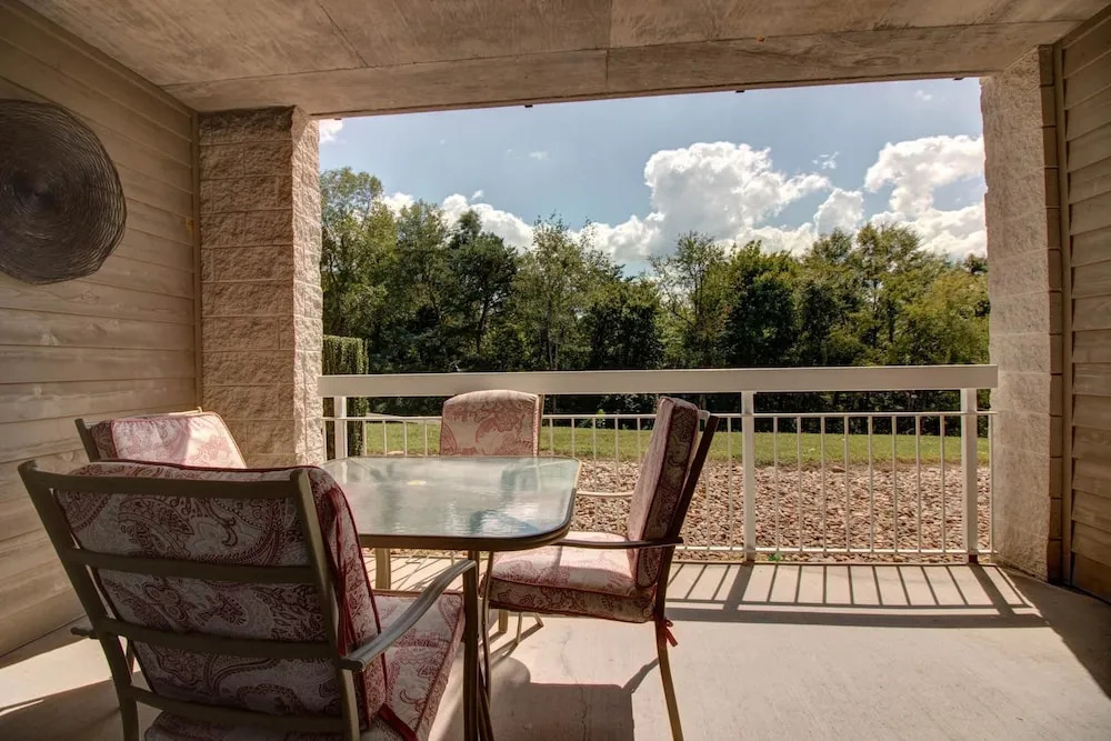 Whispering Pines 414