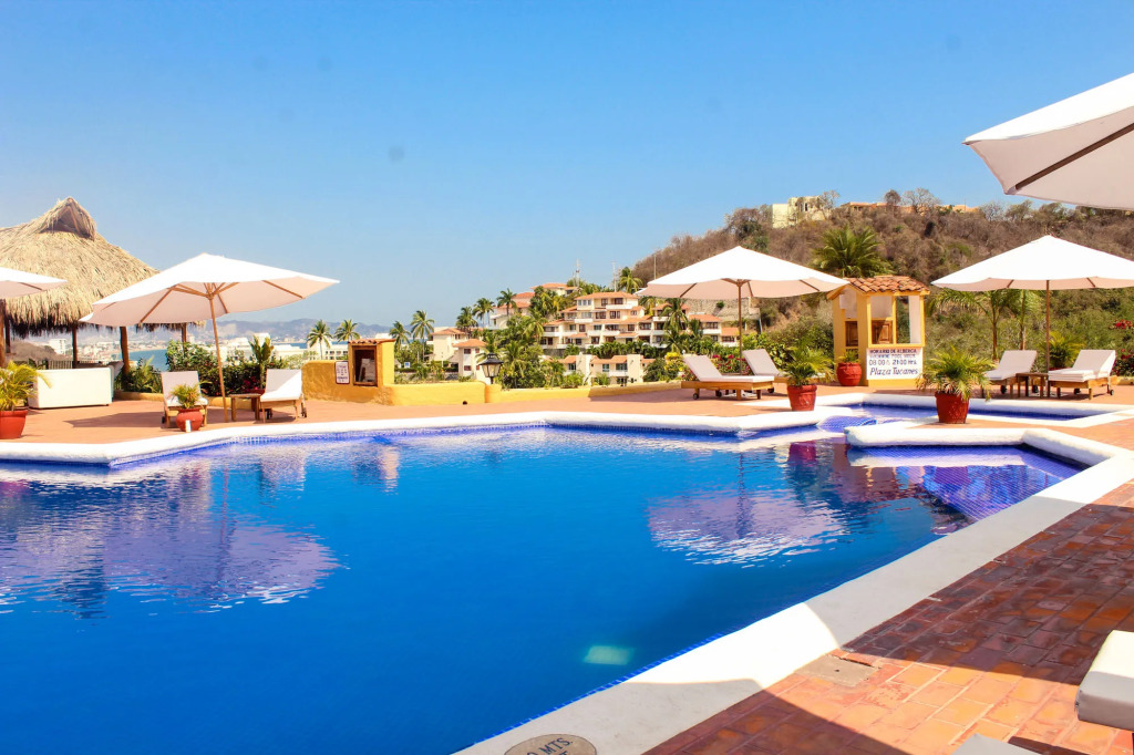 Hotel Plaza Tucanes