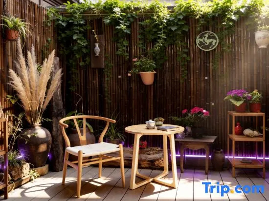 HuaFangYunShe homestay