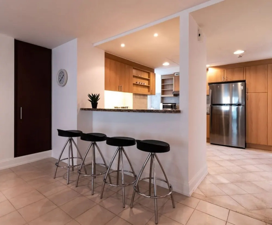 Elegant 3BR in Dubai Marina With Scenic Views!