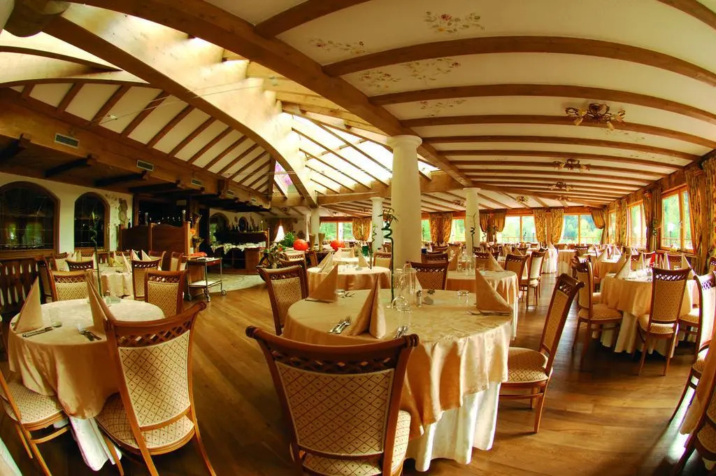 Hotel Shandranj