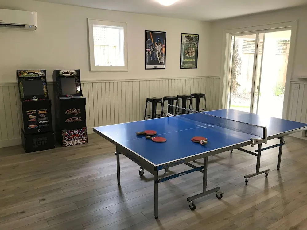 4323 13th Street by Hodnett Cooper