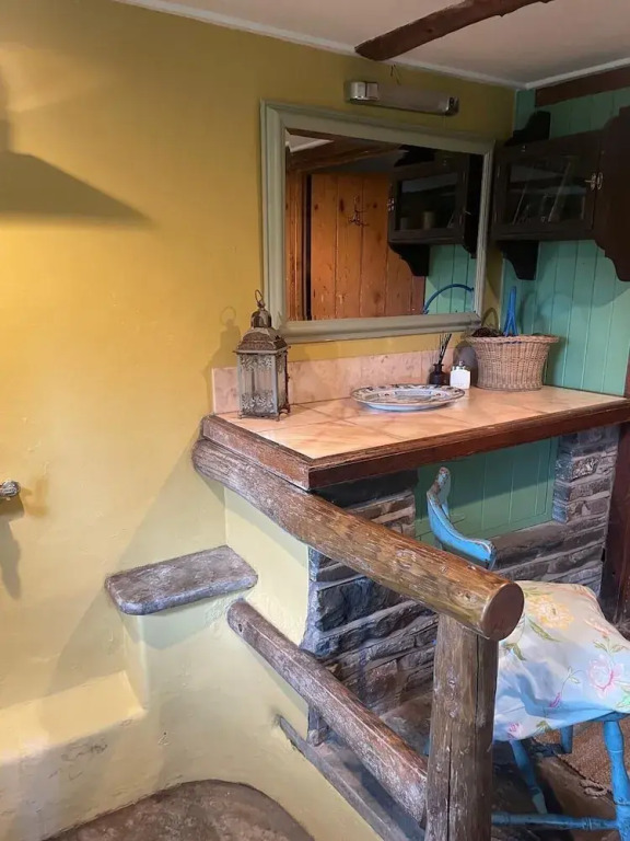 The Hillis Farmhouse - 6 Bed - Sleeps 11 - Pets
