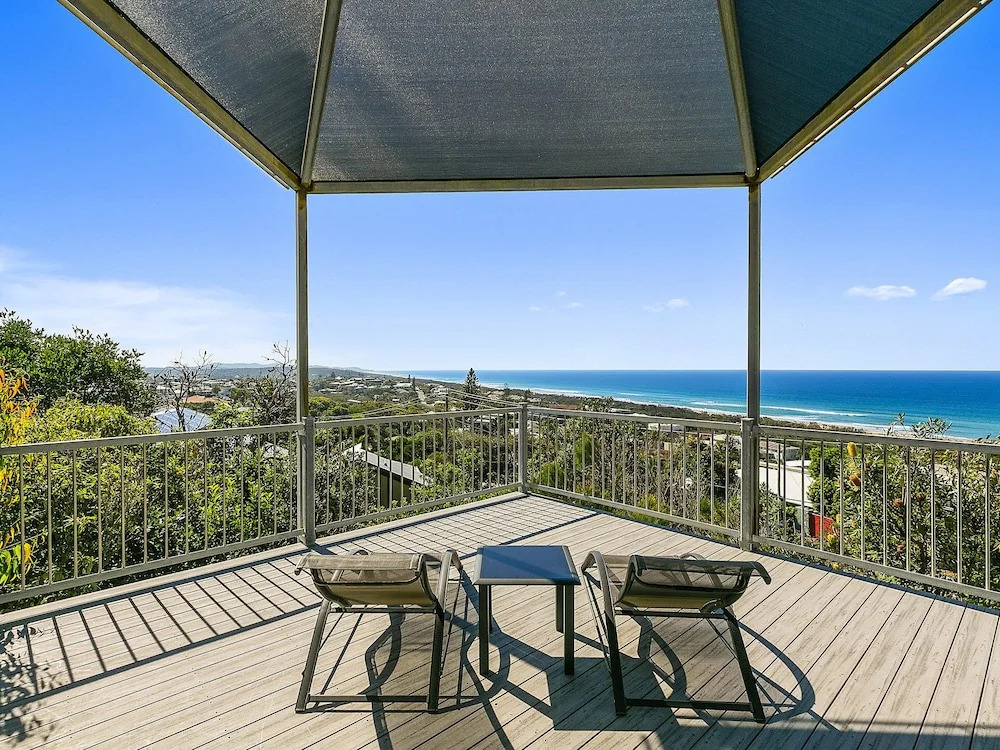 Panoramic Ocean Views in Peregian Beach! 41 Parakeet Cresent