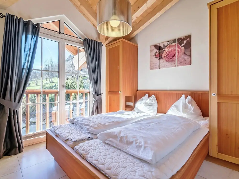 Swanky Chalet in Piesendorf With Wellness Area & Valley View
