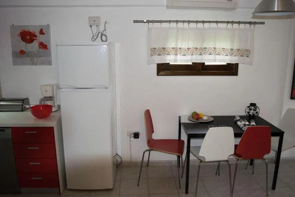 "The red kitchen" family house at kalyves