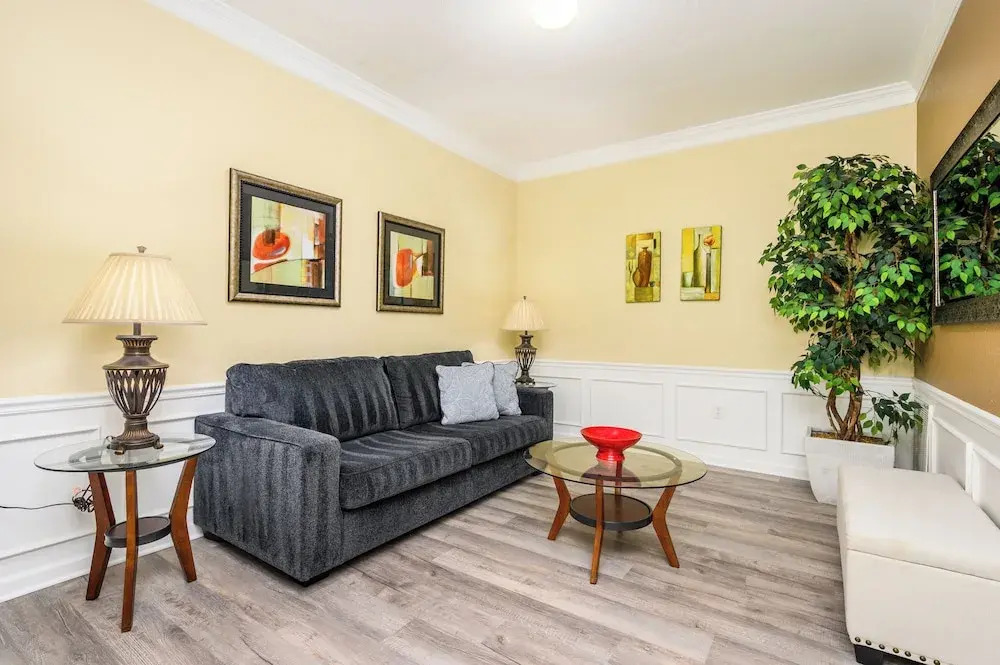 Premium Lake View Condo, Vista Cay - 1005