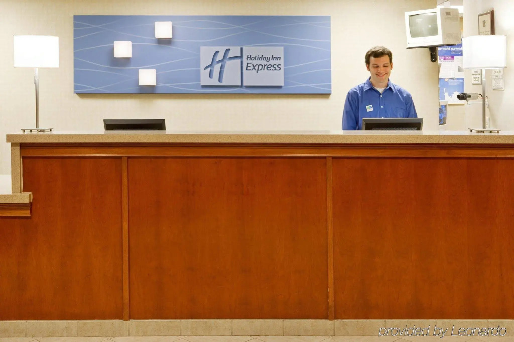 Holiday Inn Express Hotel & Suites Columbus Airport by IHG