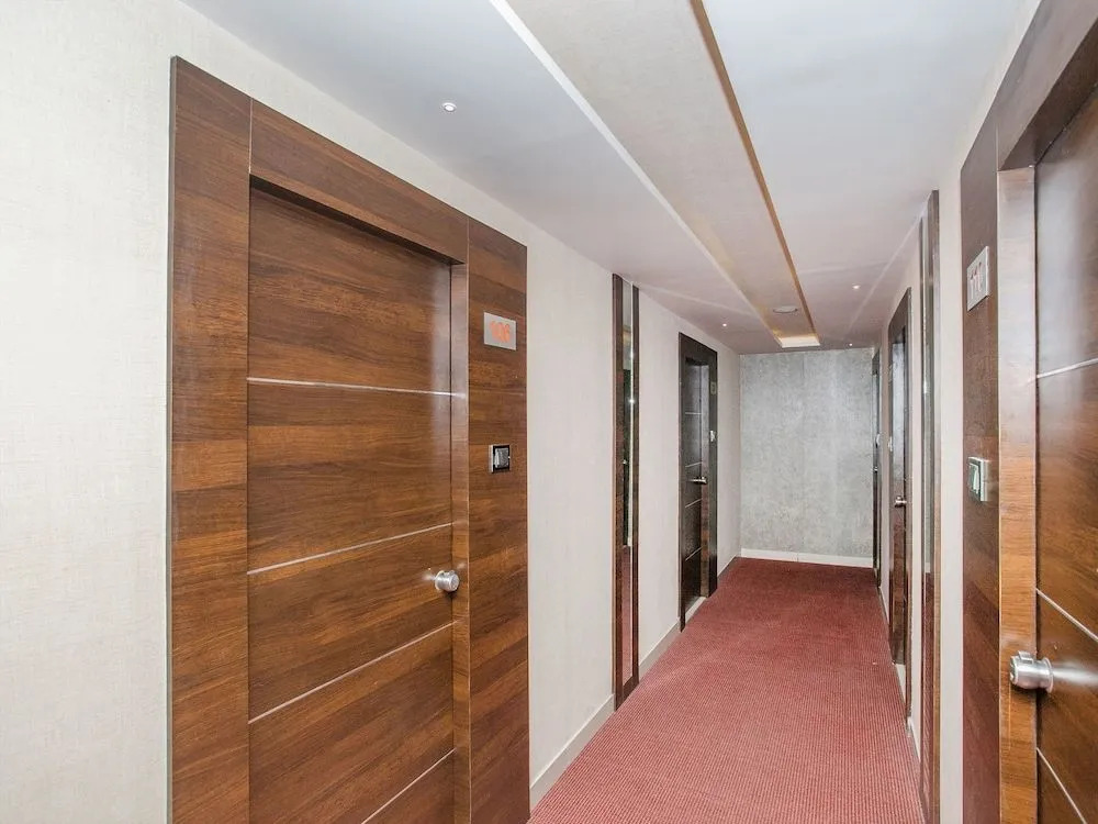 OYO 13786 Rekha Residency