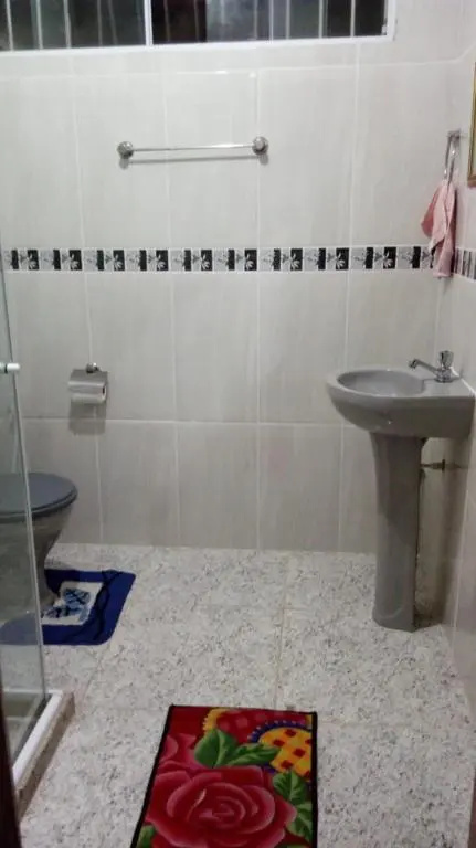 Imperdível ! Achei casa temporada Cabo Frio c piscina próximo Praia do Forte, faça seu orçamento para 6 a 10 Pessoas
