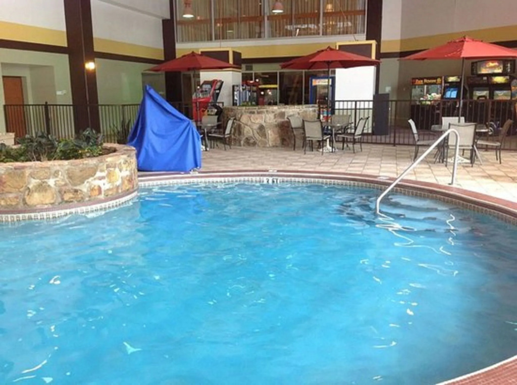 The Ramsey Hotel and Convention Center Pigeon Forge