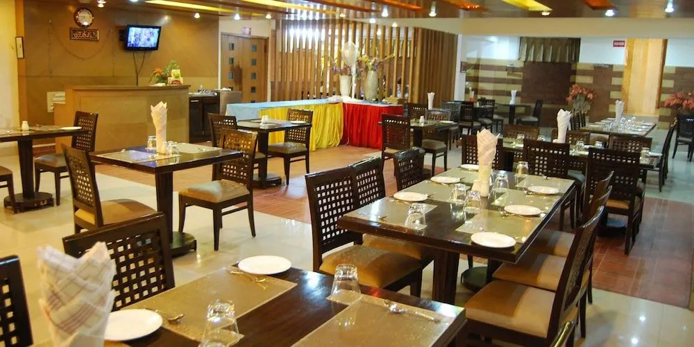 Hotel Moti Mahal by MTMC Rooms