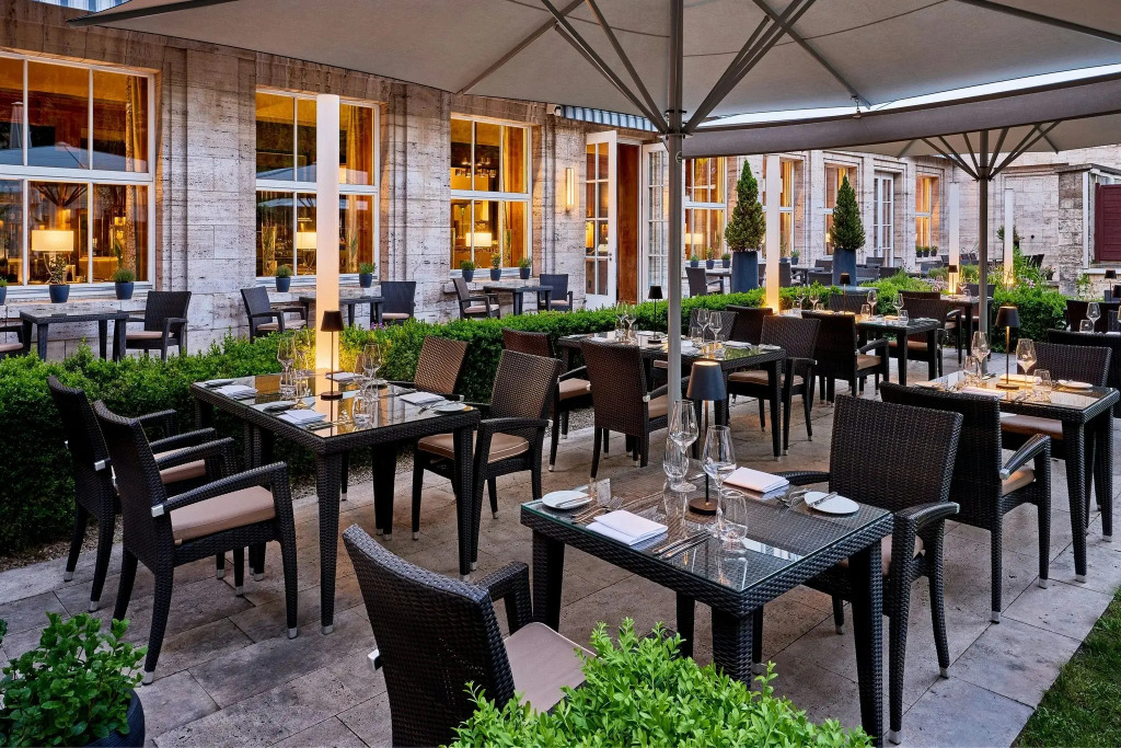 Hotel Elephant Weimar, Autograph Collection