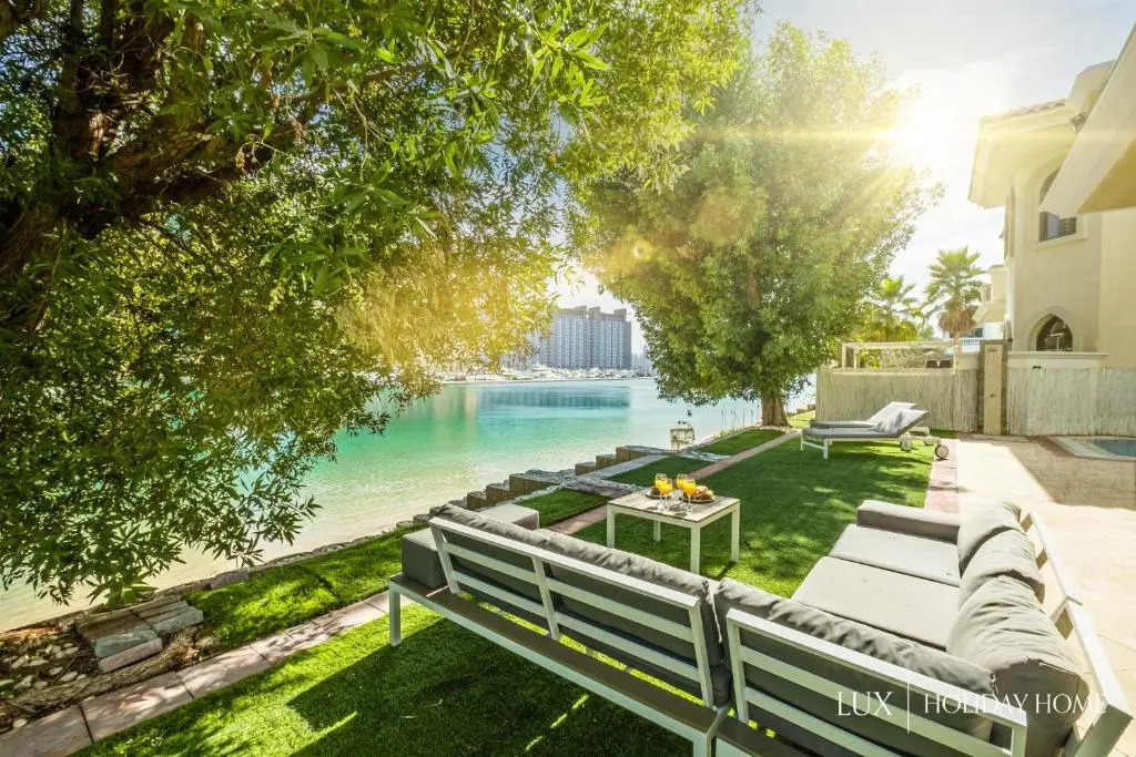 LUX - The Savoy Palm Villa