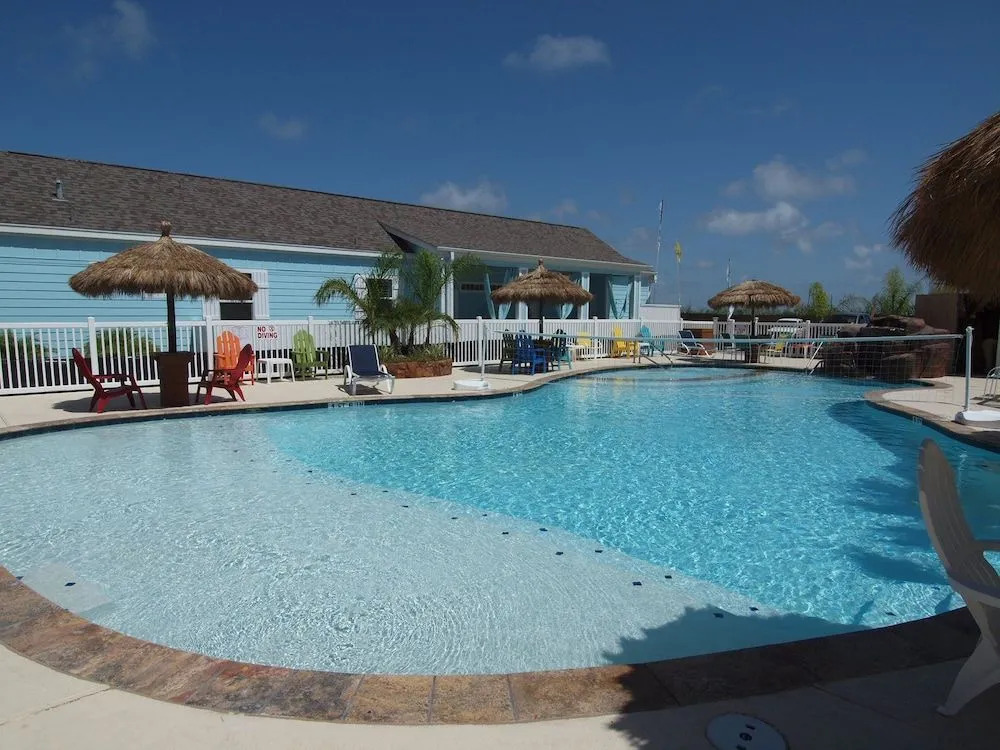 The Sea Monkee Pb216 3 Bedrooms 2 Bathrooms Condo