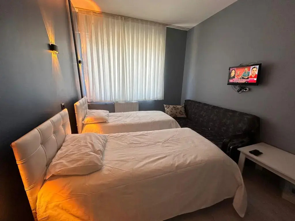 Umk Pansi̇yon Cadde