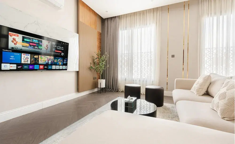 Luxurious 2-bedroom Flat With Relaxation Space