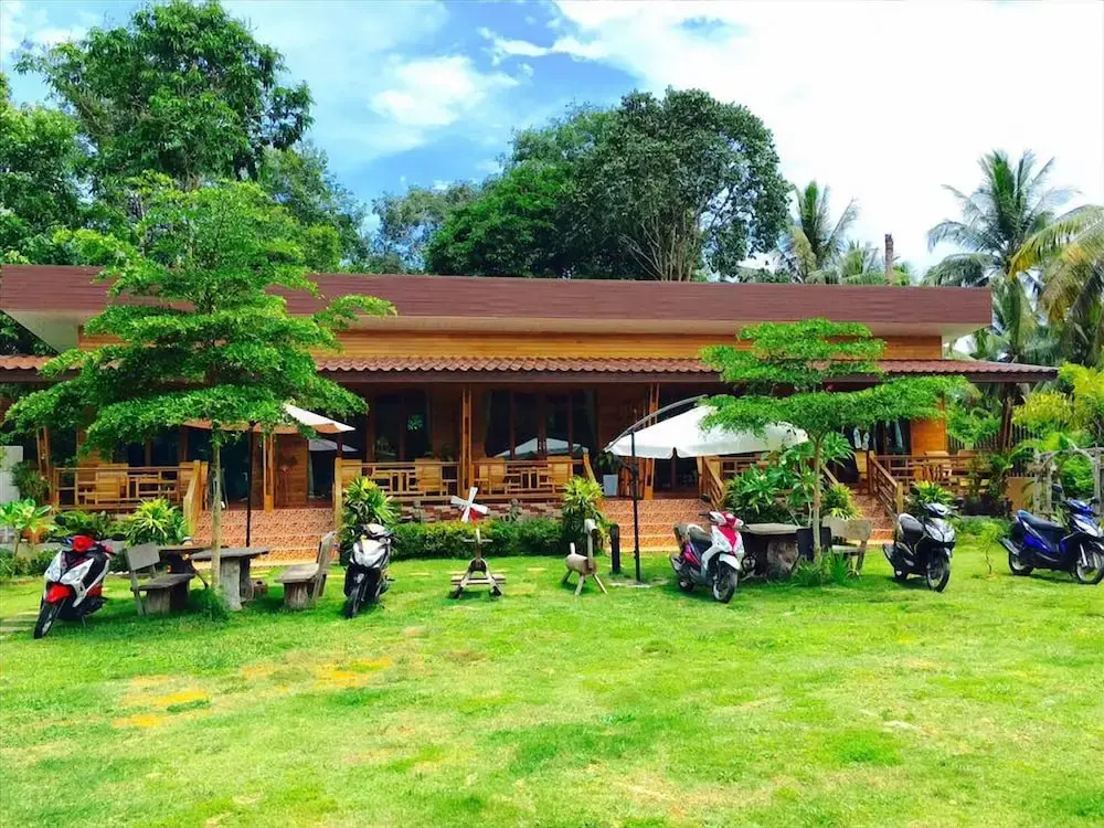Aow Thai Homestay