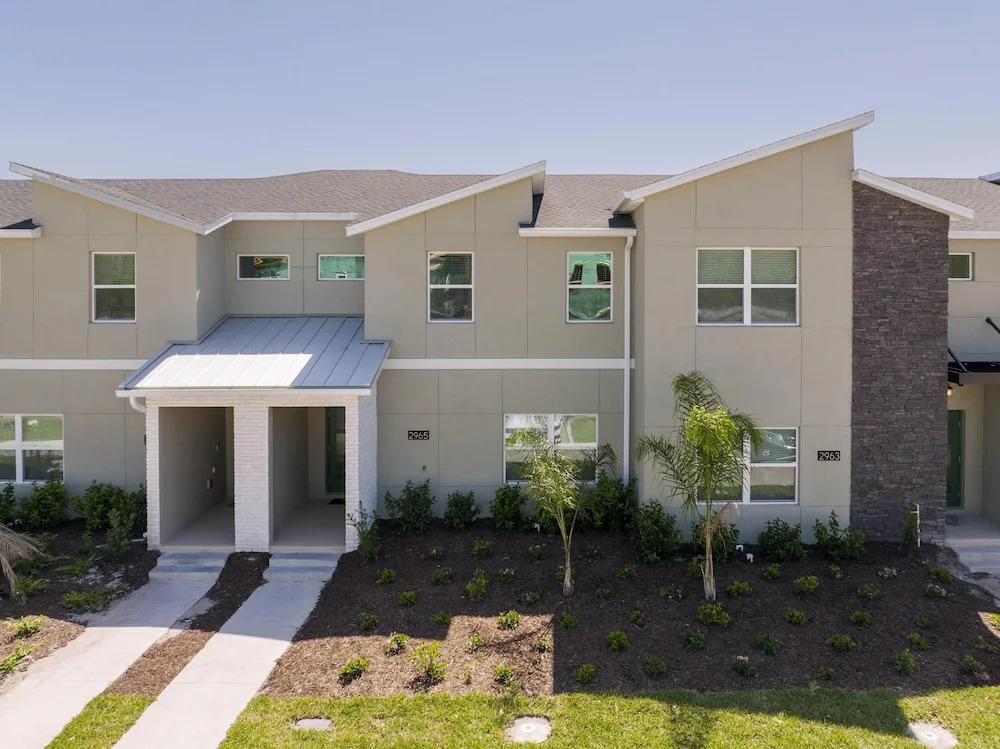 Brand New at Storey Lake Resort, Private Pool, Near Famous Attractions!!